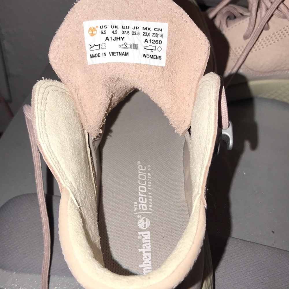 Timberlands - Picture 4 of 4